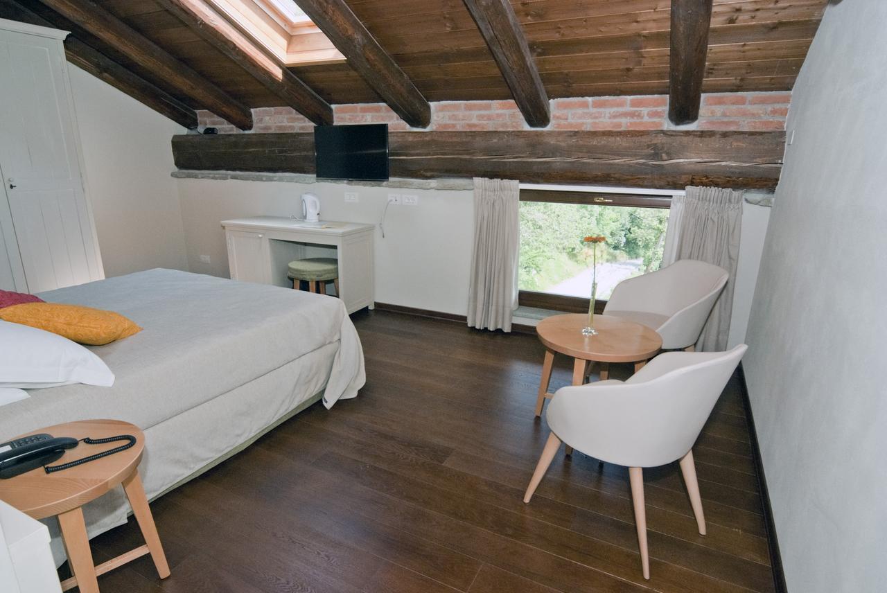 Il Falco E La Volpe Settimo Vittone Room photo